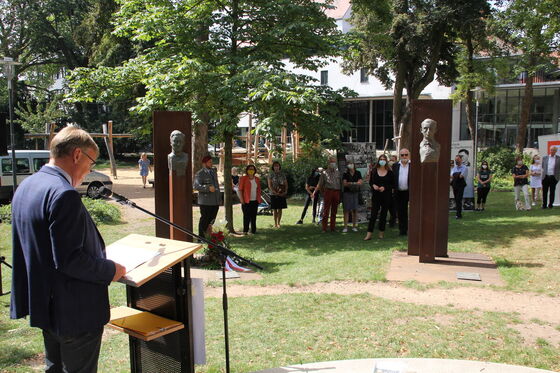OB Andreas Starke bei seiner Rede im Harmoniegarten. ©Foto: Stadt Bamberg